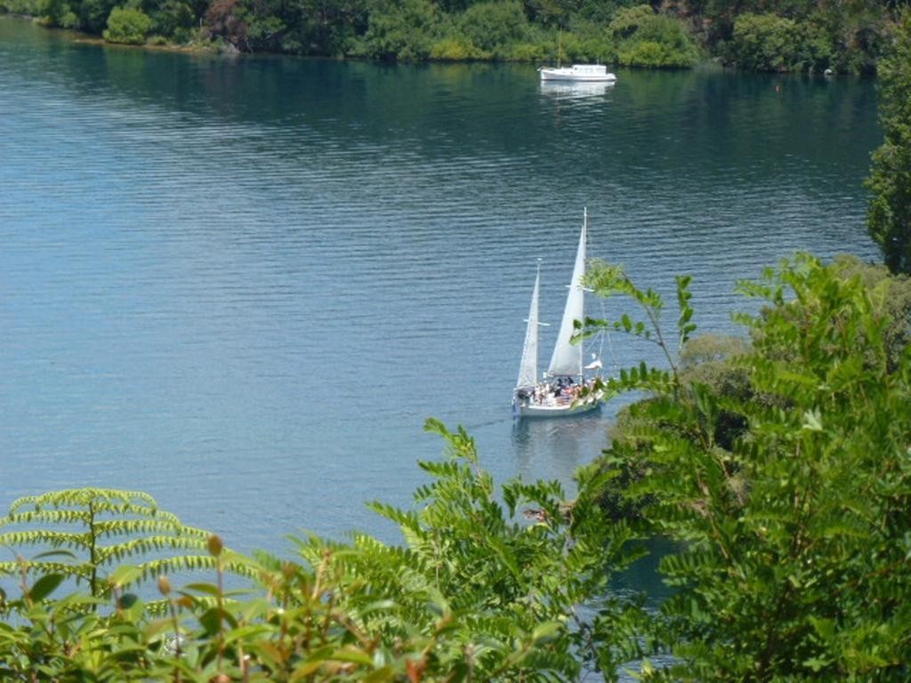 Serenity On Wakeman Lago Lago Taupo Esterno foto