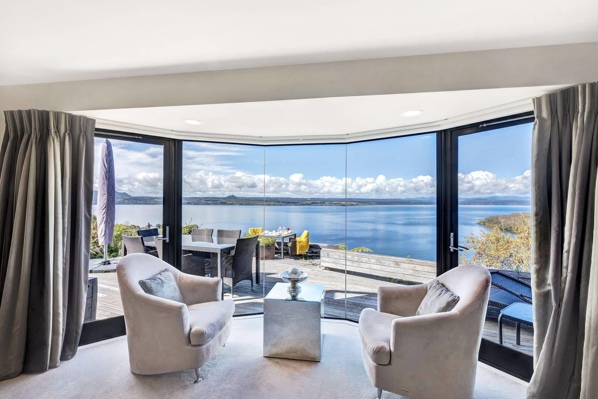 Serenity On Wakeman Lago Lago Taupo Esterno foto